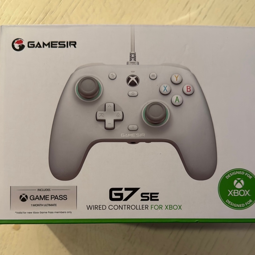 G7 SE Gray Wired Xbox Controller
